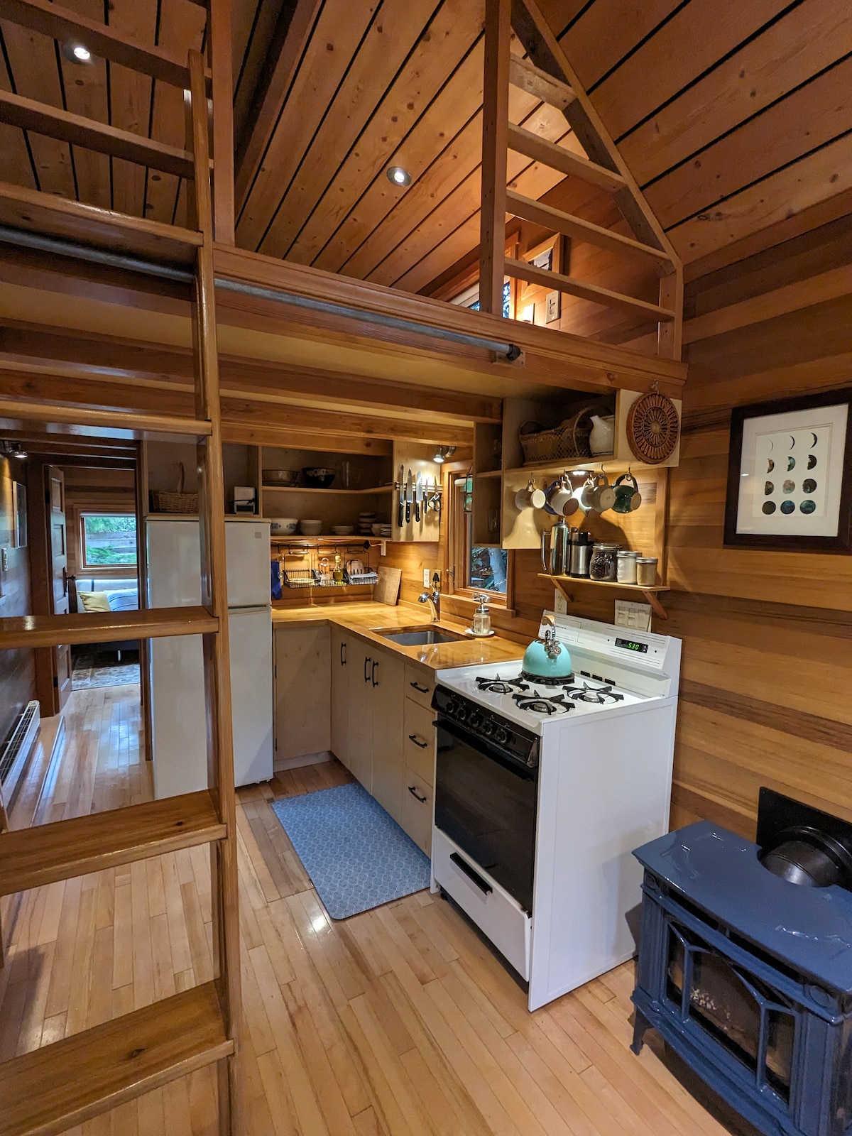 Preview of Full kitchen